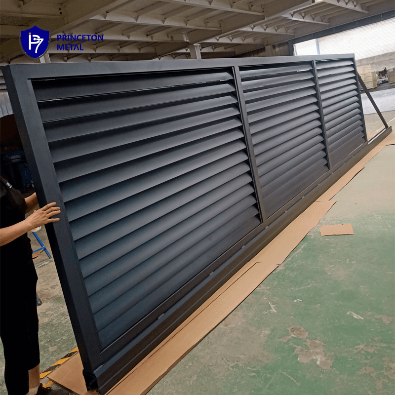 Aluminium gate